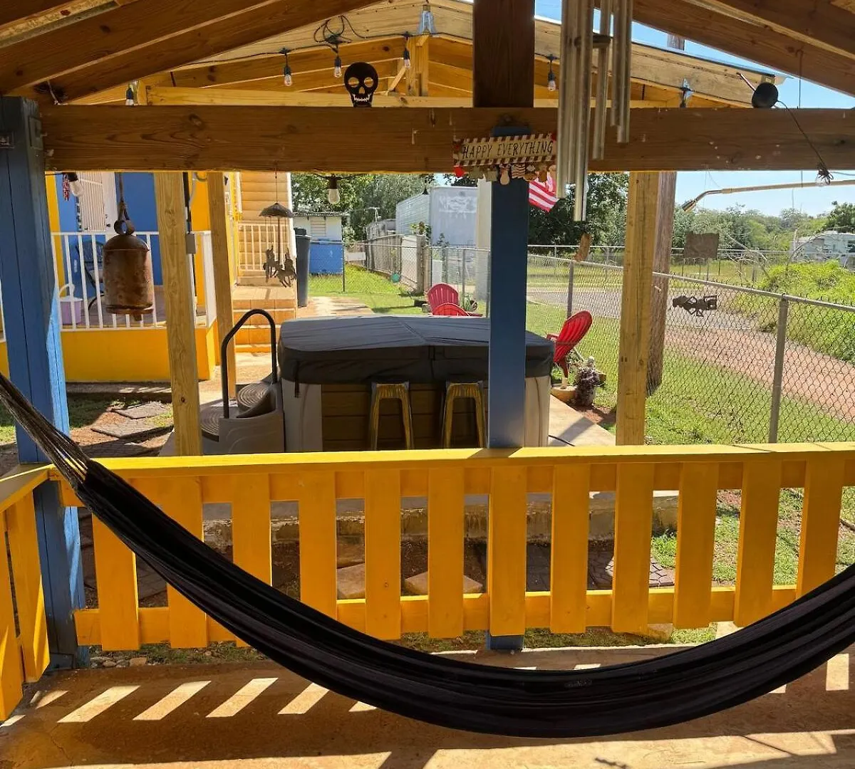 فيلا House With A Jacuzzi And Solar Panels بوكويرون بيت للعطل